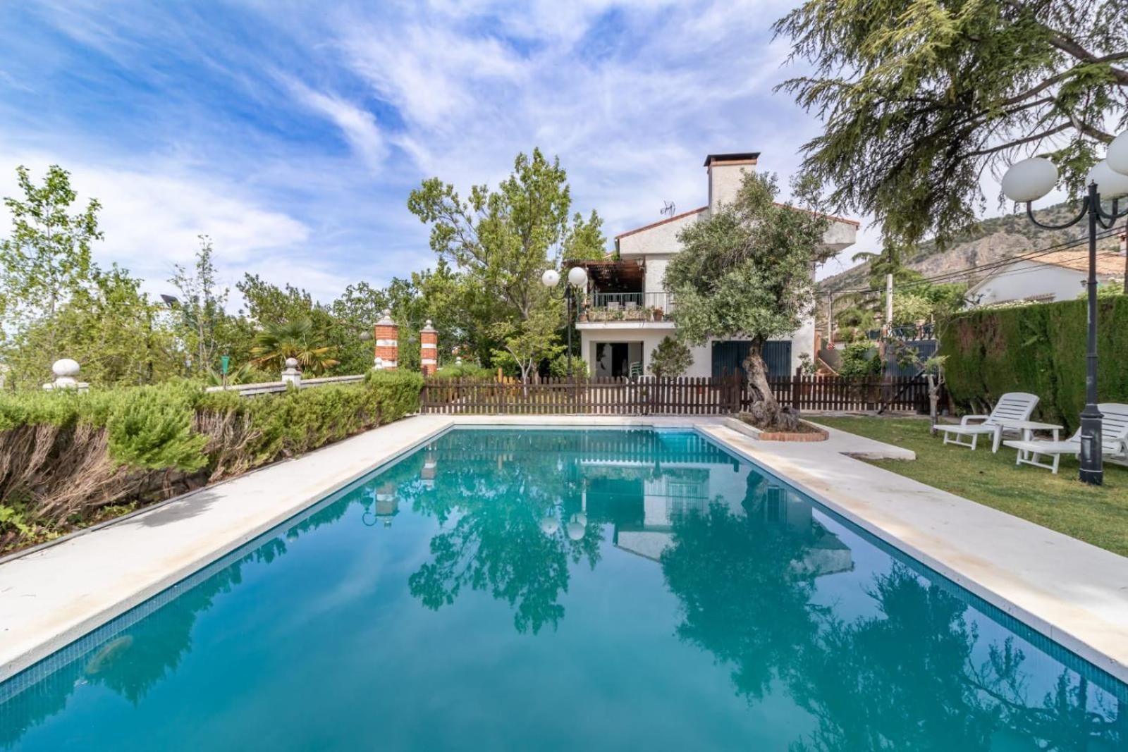 Casa Rosales *
